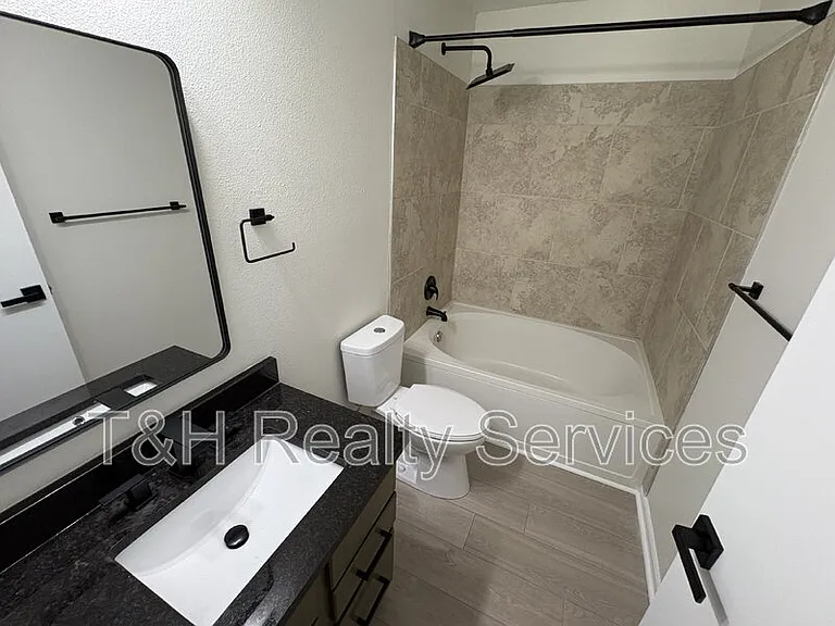2145 Shadowbrook Dr — Photo 18