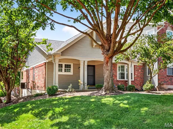 5477 Kenrick Parke Dr, Saint Louis, MO 63119