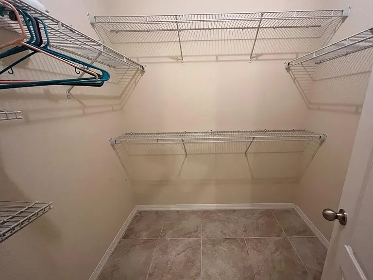 1013 Evans Loop — Photo 8