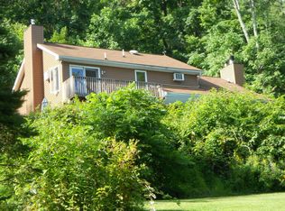 125 Greenbriar Rd, Stroudsburg, PA 18360