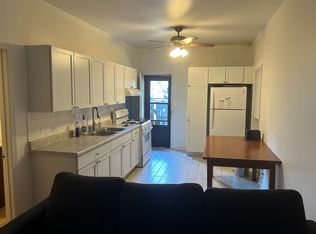 2246 W Taylor St #2-B, Chicago, IL 60612