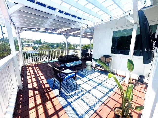 2 bed, 1067 sqft, $3,895 — Photo 3
