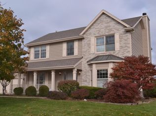 6330 Lindsay Ln, Racine, WI 53406