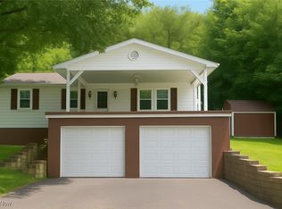 20 Phaeton Ave, Chester, WV 26034