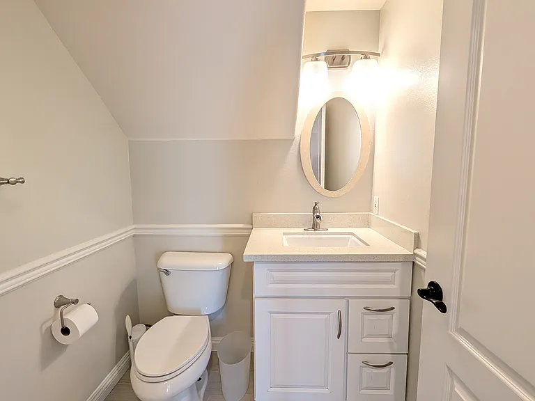 9004 Greenwood Ave — Photo 10