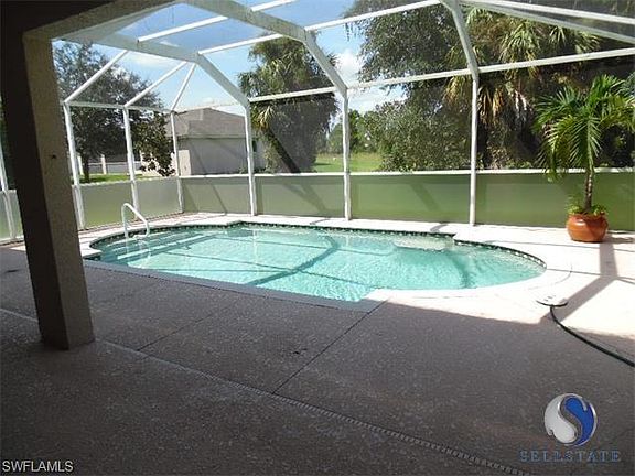 3rd image of 4114 E Gator Cir