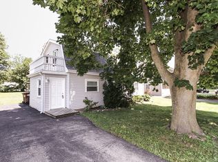 608 Columbus St, McHenry, IL 60051