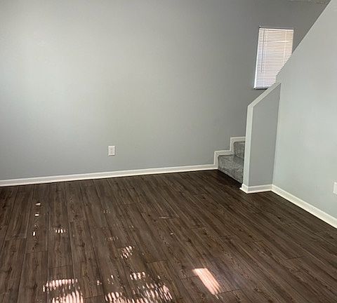 2nd image of 543 S Champion Ave