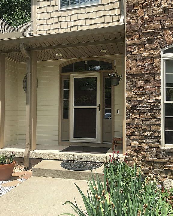 2nd image of 31 Graylyn Dr