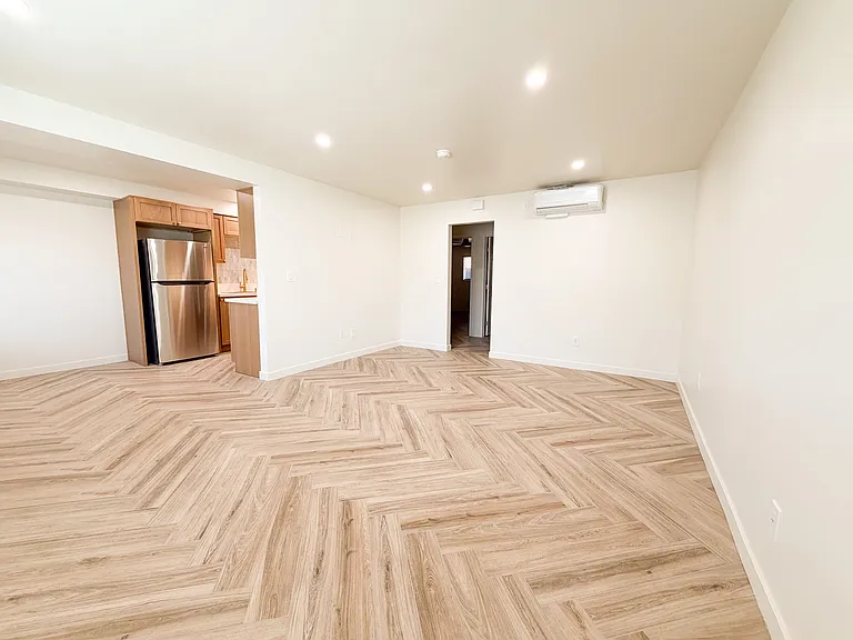 5130 Wood Ave #B — Photo 2