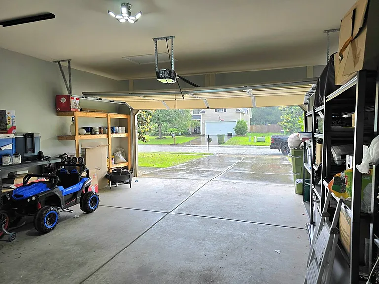 525 Batty Way — Photo 44