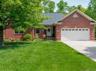 4148 Andrew Dr, Floyds Knobs, IN 47119