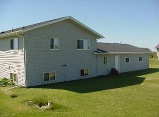 W276 Borth Ln, Berlin, WI 54923