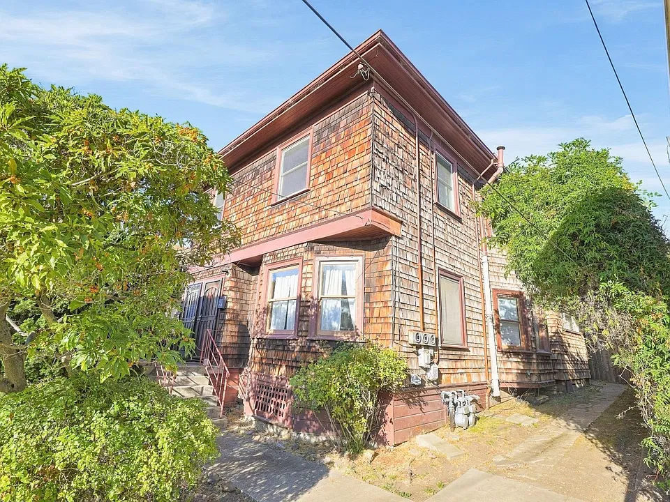 1631 Josephine St
