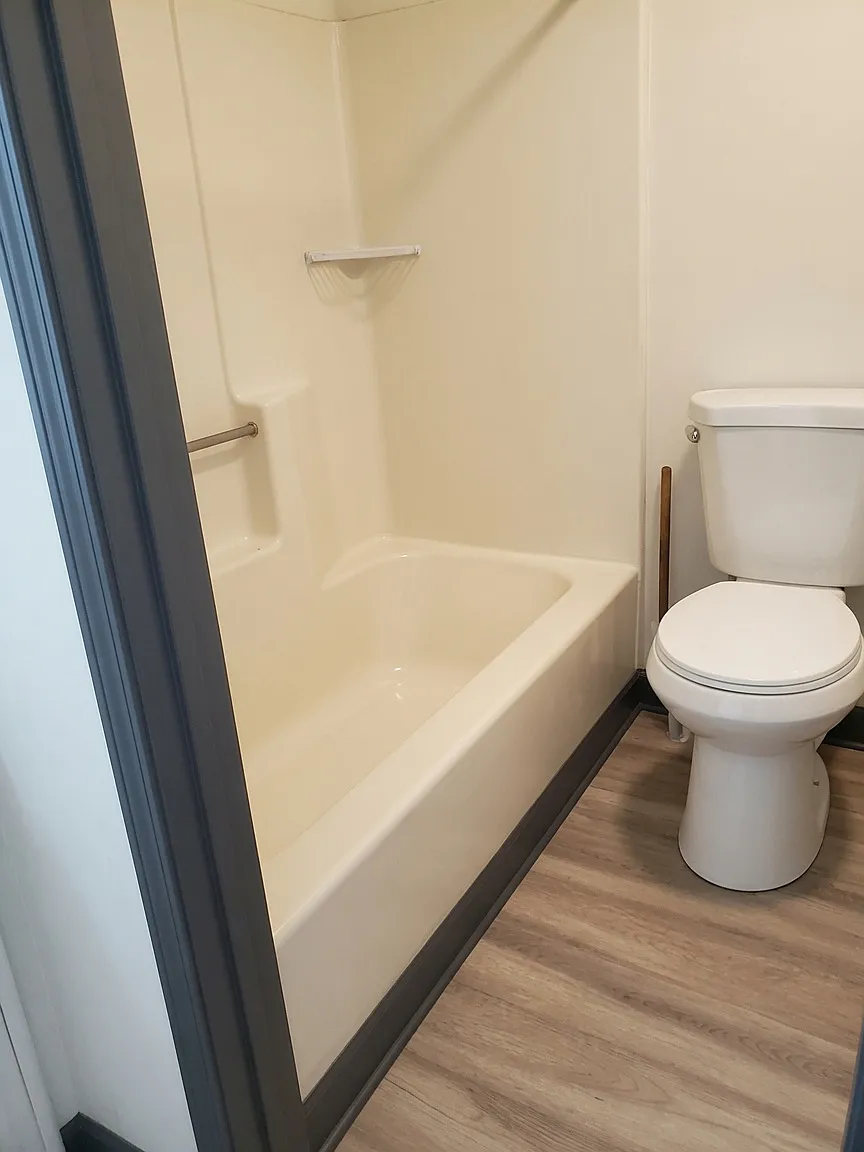 3 bed, $1,600 — Photo 4
