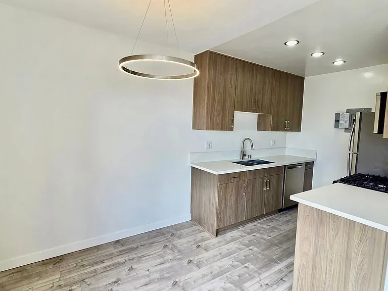 11511 Rochester Ave #11 — Photo 1