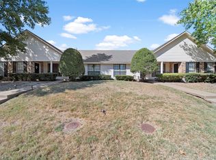 800 Biloxi Dr, Ennis, TX 75119