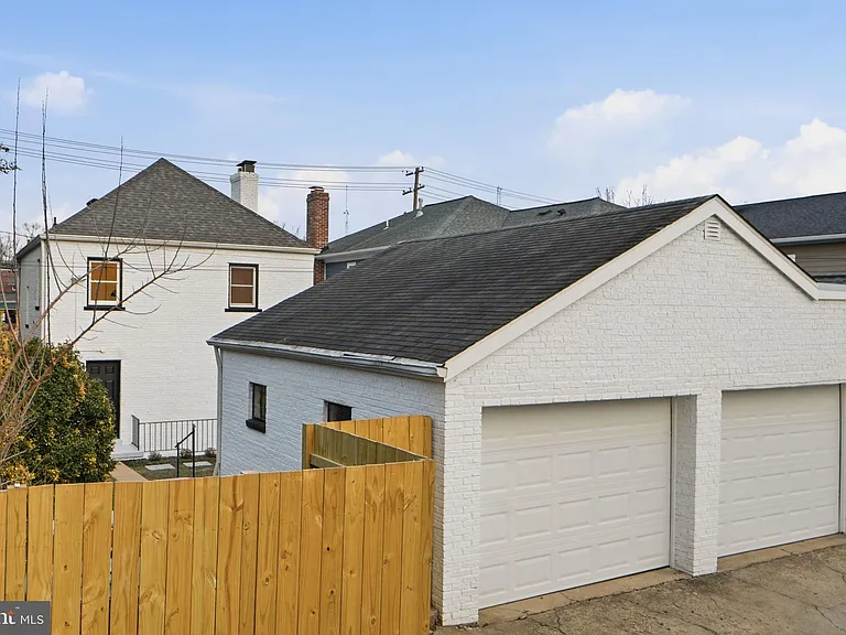 5520 N Capitol St NW — Photo 38