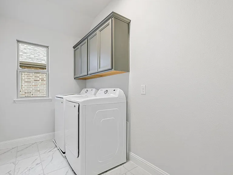 1752 Blakely Pl — Photo 13