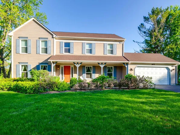 5538 Prairiemoor Ln, Lake Zurich, IL 60047