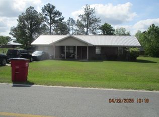 110 Fawn Ln, Blackshear, GA 31516