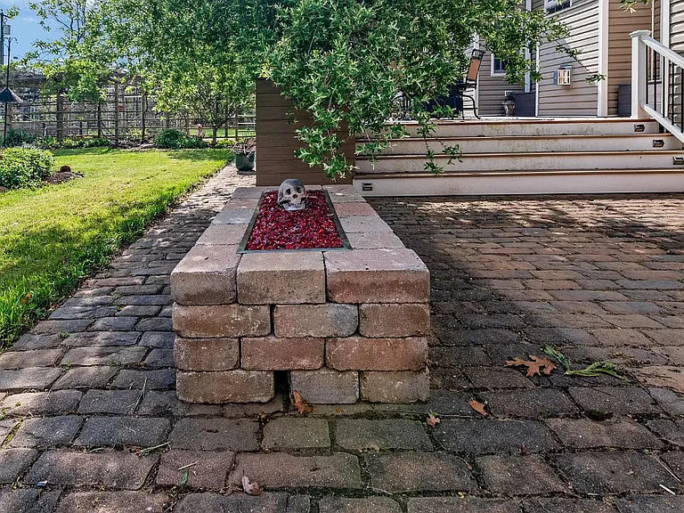 1097 Underwood Rd — Photo 40