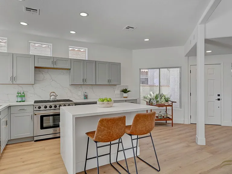 8941 Diamond Falls Dr — Photo 31
