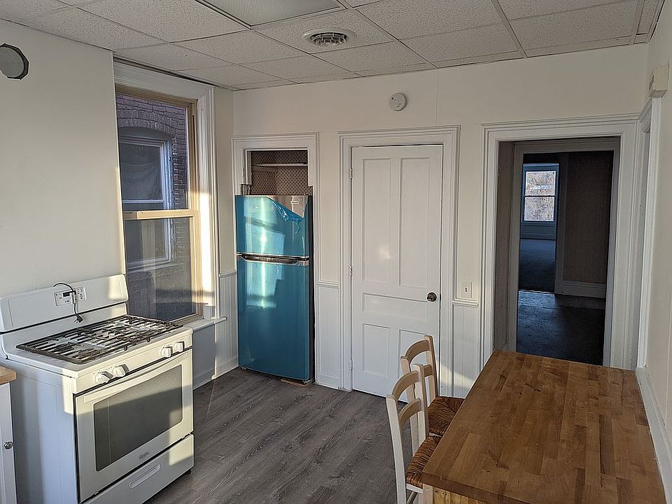 331 3rd St Troy NY Zillow