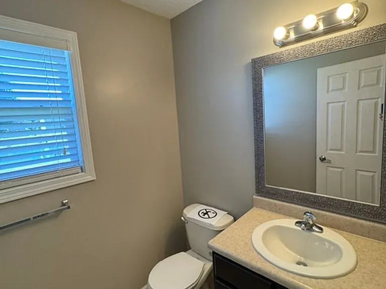 3917 Stanton Hall Pkwy — Photo 6