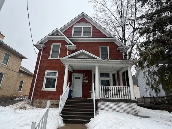 683 King St W #B, Kitchener, ON N2G 1C9