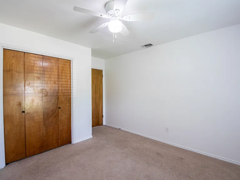 1719 Sagebrush Trl — Photo 17