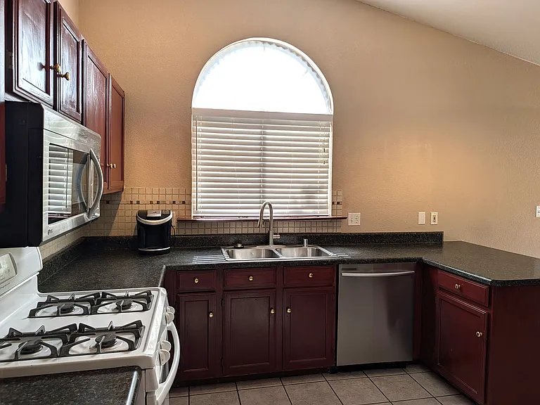 7825 Cherry River Dr — Photo 14