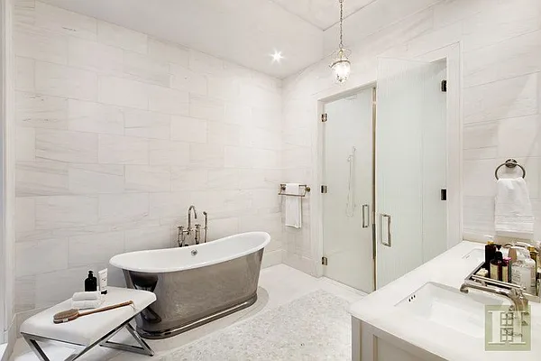 Rented by Halstead Real Estate | media 34