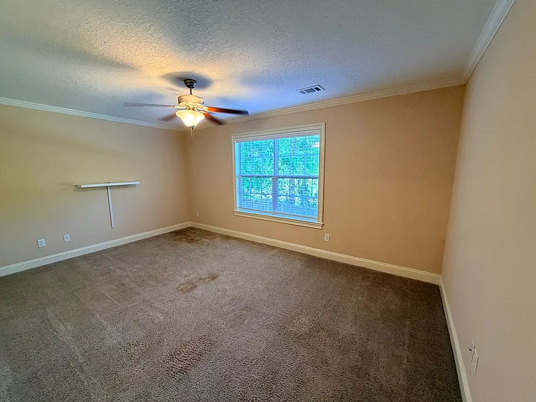 4901 Liberty Cir — Photo 18