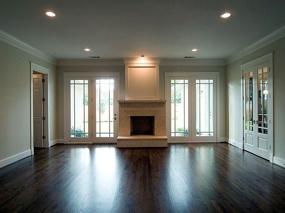 Warmth& simplicity define this handsome residence with 4 generous living areas