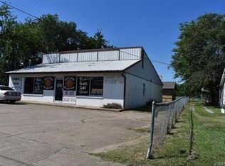 526 W Choctaw St, Tahlequah, OK 74464