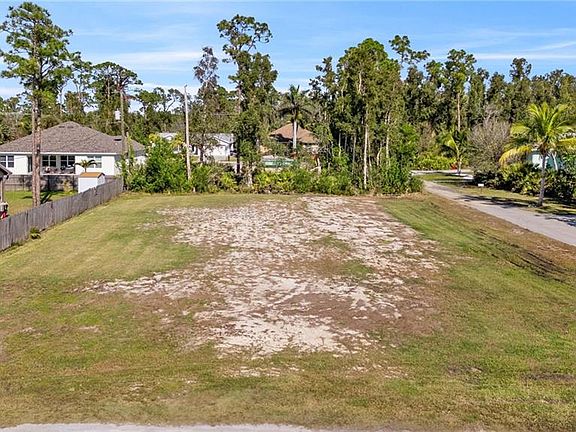 4th image of 4520 Catalina LN