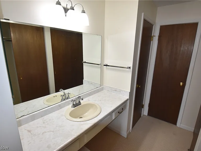 77 Atterbury Blvd #208 — Photo 12