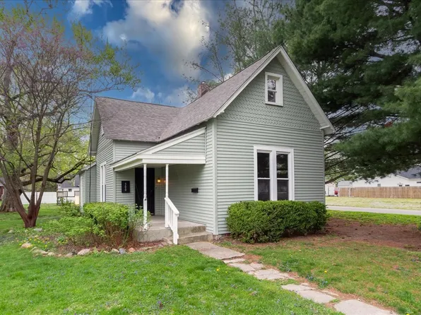 300 E 3rd St, Sheridan, IN 46069