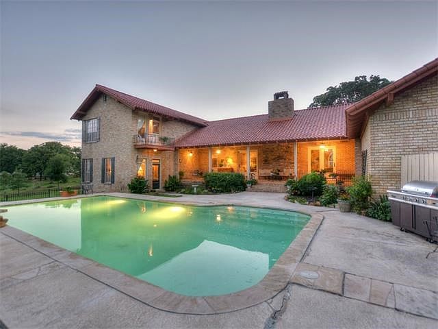 Tile roof.