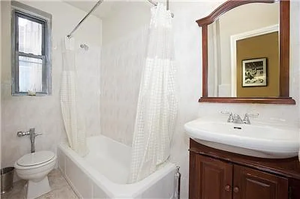 Sold by Kian Realty | media 6