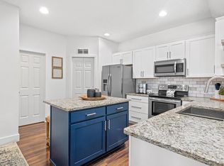 5509 Oriole Dr #10, Farmington, MN 55024