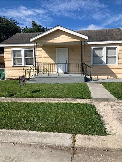 1st image of 3827 Derbigny St