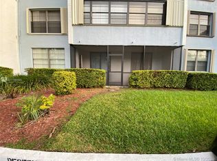 10854 SW 88th St APT 111, Miami, FL 33176