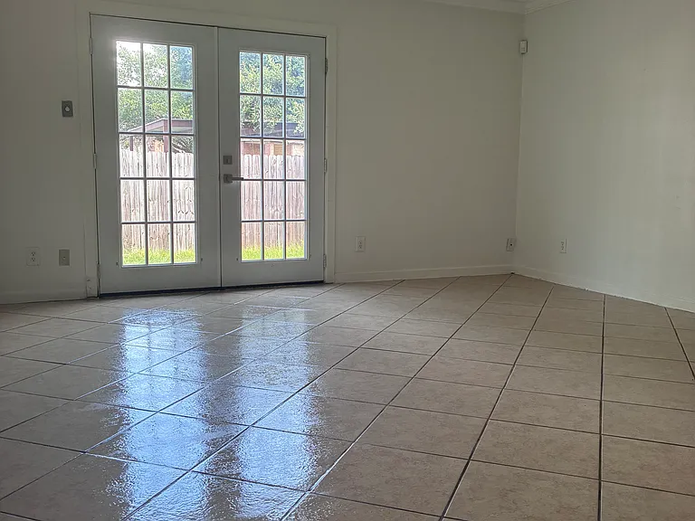 5510 Roanwood — Photo 7