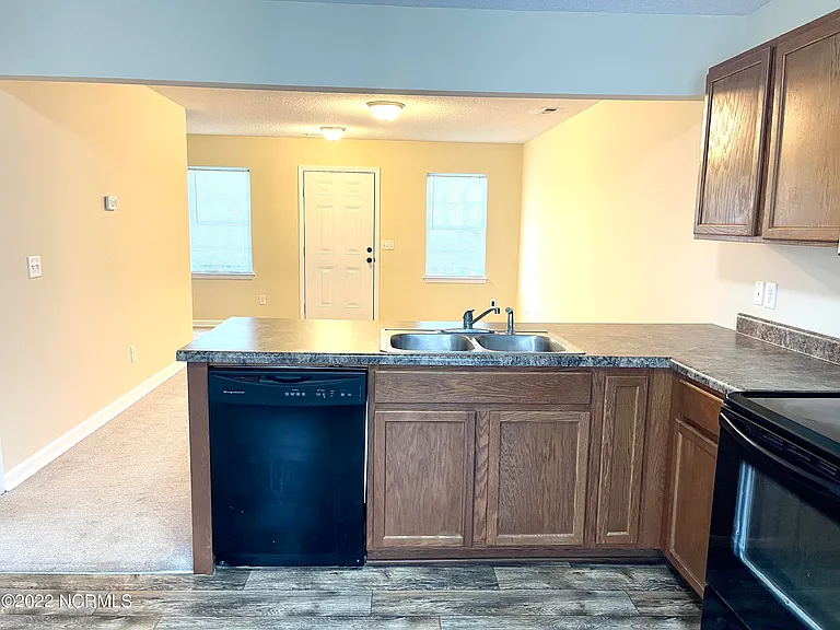 203 Lanieve Ct #11 — Photo 6