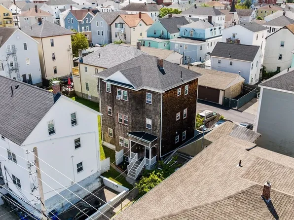 231 County St, Fall River, MA 02723