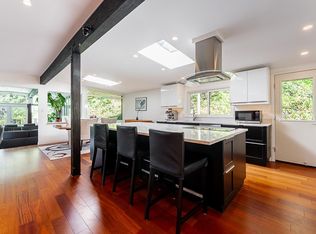 5651 Westhaven Rd, West Vancouver, BC V7W 1T5