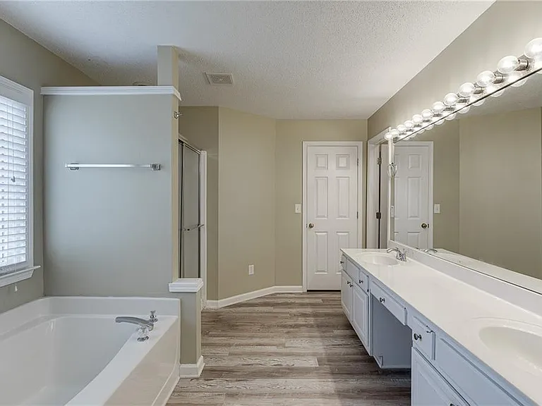 305 Leatherman Ct — Photo 43