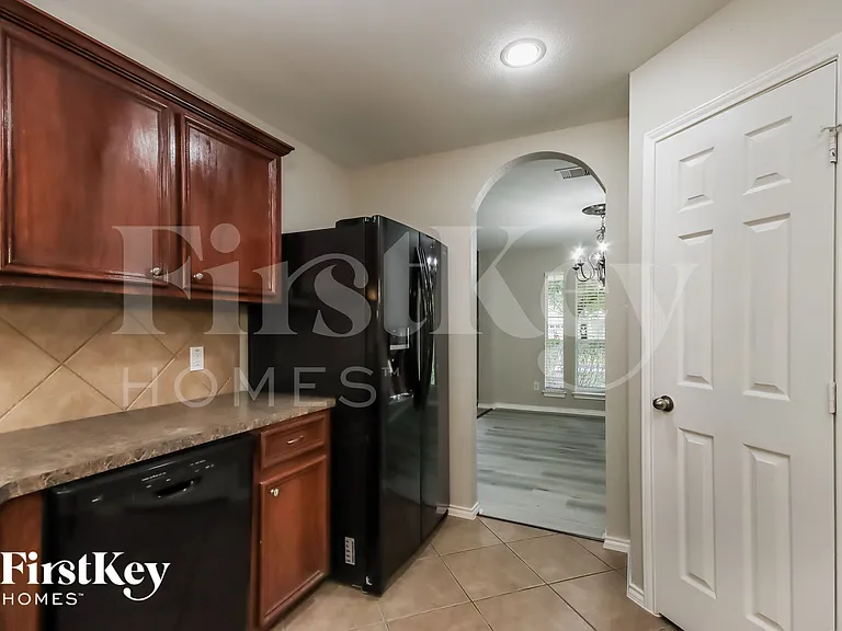 12218 Sunlight Peak Ln — Photo 6